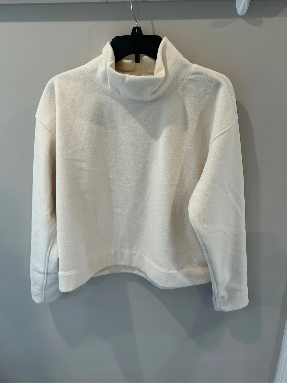 Vineyard Vines Cream Turtleneck Pullover Sweater